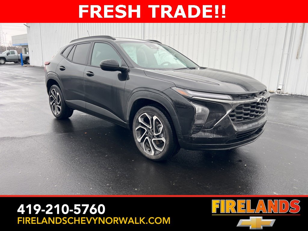 2025 Chevrolet Trax RS's photo