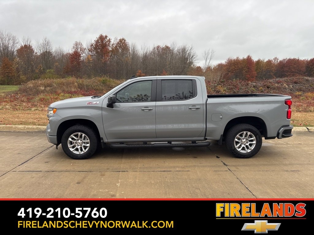 2025 Chevrolet Silverado 1500 RST's photo