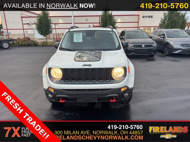 2017 Jeep Renegade Trailhawk photo 3