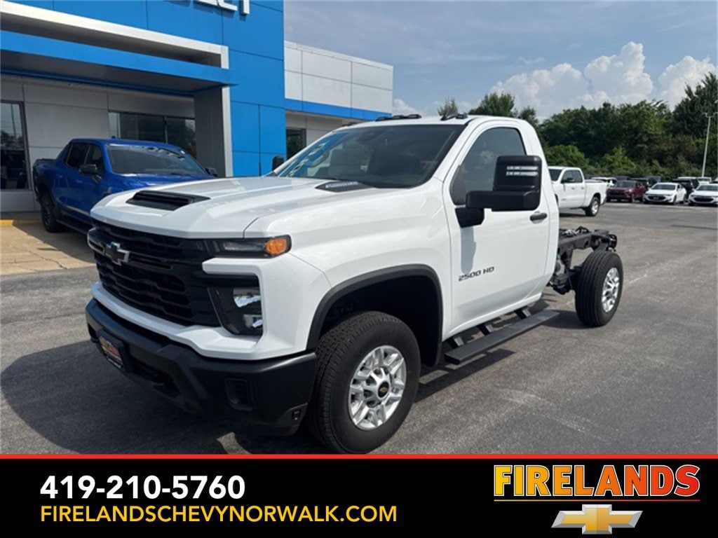 2024 Chevrolet Silverado 2500HD Work Truck's photo