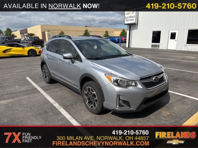 Used 2017 Subaru Crosstrek Limited with VIN JF2GPAKC3H8213658 for sale in Norwalk, OH