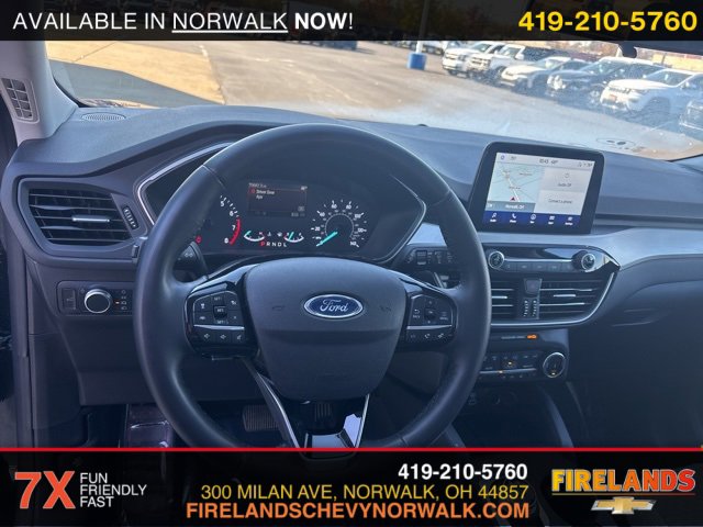 2022 Ford Escape SE photo 4