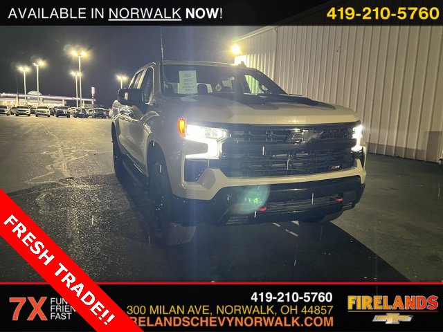 2022 Chevrolet Silverado 1500 LT Trail Boss photo 2