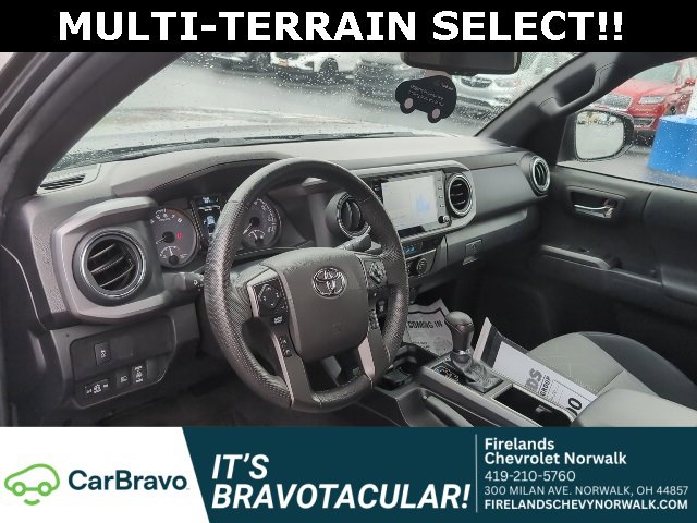 2023 Toyota Tacoma TRD Off-Road Double Cab photo 2