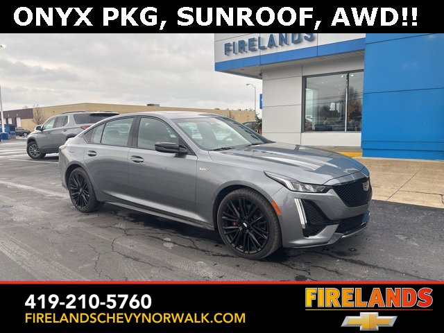 2022 Cadillac CT5 V-Series's photo