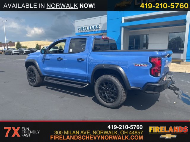 2026 Chevrolet Colorado Trail Boss photo 2