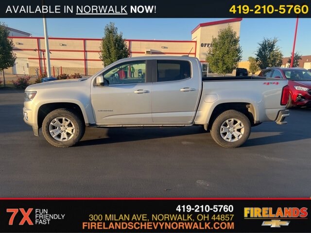 2018 Chevrolet Colorado LT photo 2