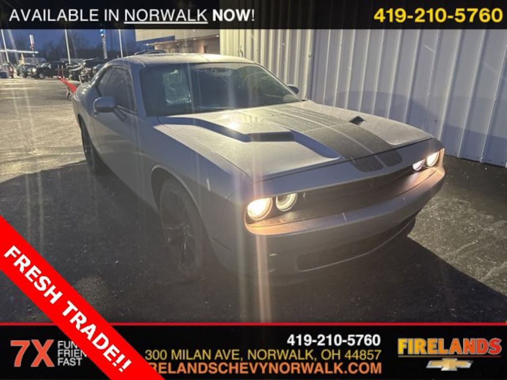 Used 2017 Dodge Challenger SXT