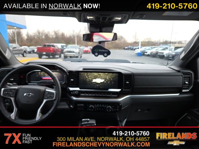 2022 Chevrolet Silverado 1500 LT Trail Boss photo 4