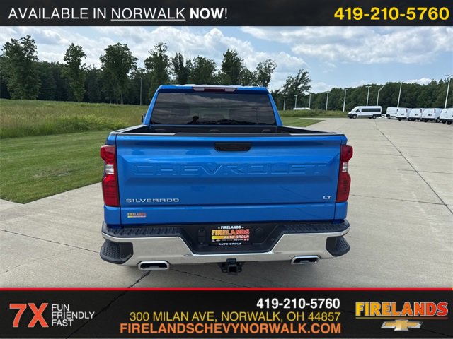 2025 Chevrolet Silverado 1500 LT photo 4