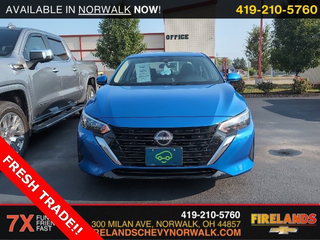 2025 Nissan Sentra SV photo 2