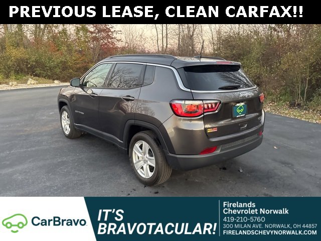 2022 Jeep Compass Latitude photo 2