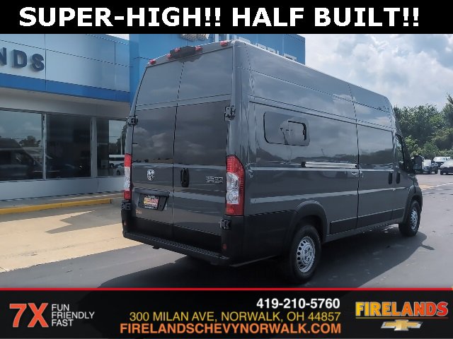 2024 Ram ProMaster 3500 Base Cargo Van photo 2