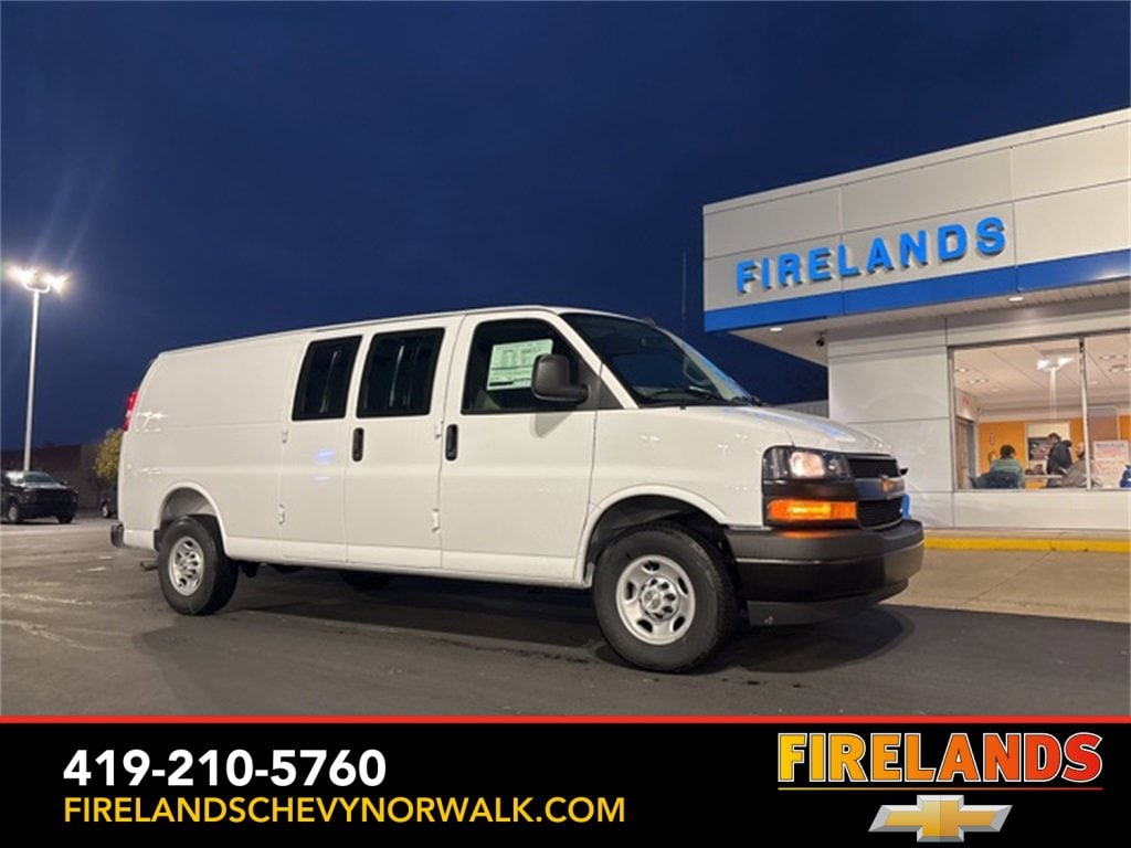 2025 Chevrolet Express Cargo Work Van's photo