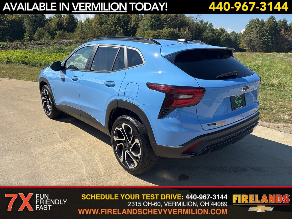 2024 Chevrolet Trax photo 3