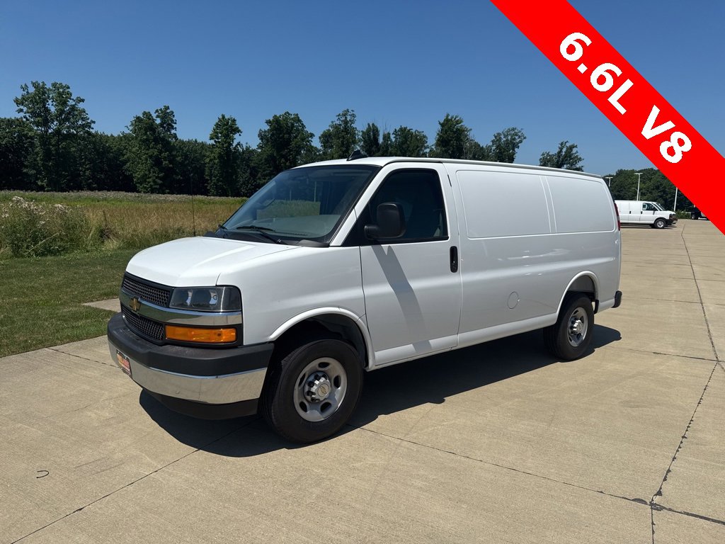 2025 Chevrolet Express Cargo Work Van's photo