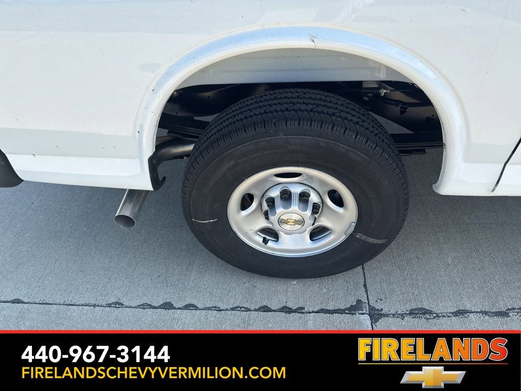2025 Chevrolet Express Cargo Work Van - Photo 41