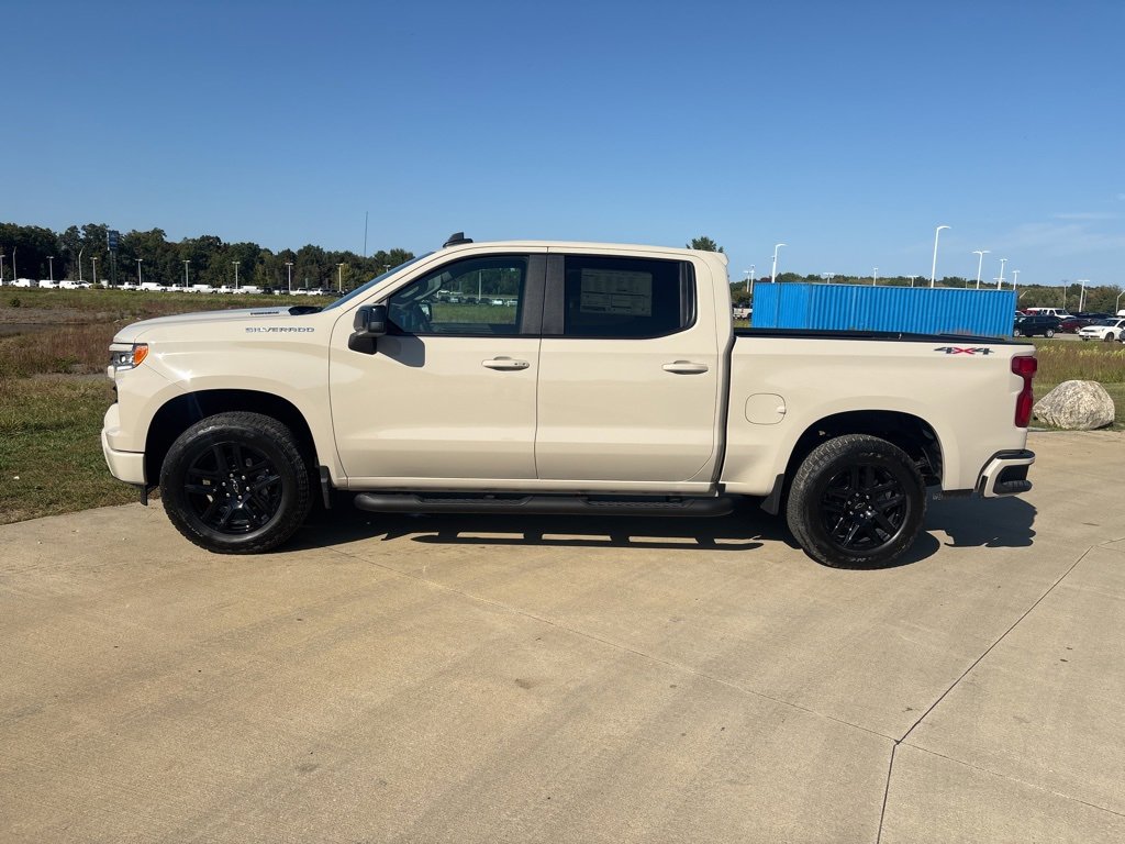 2026 Chevrolet Silverado 1500 RST photo 2