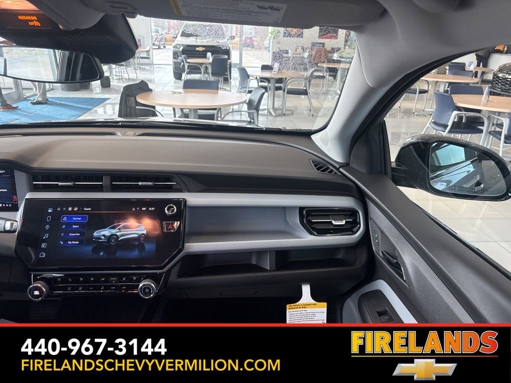 2027 Chevrolet Bolt RS - Photo 32