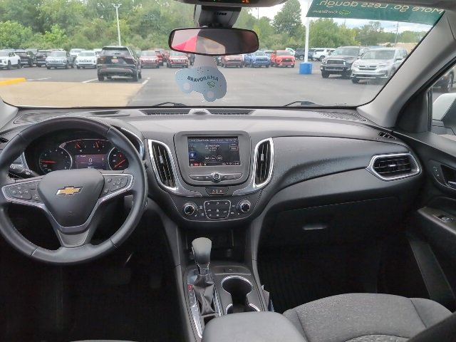 2022 Chevrolet Equinox LT photo 4