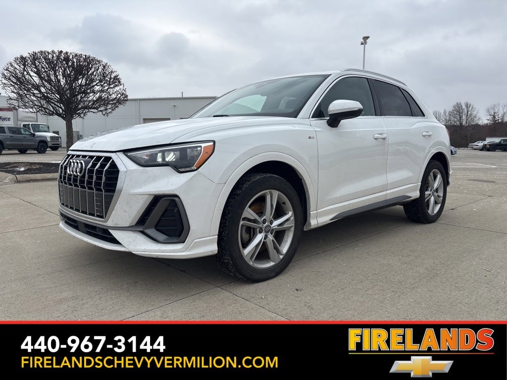 2021 Audi Q3 S Line Premium's photo