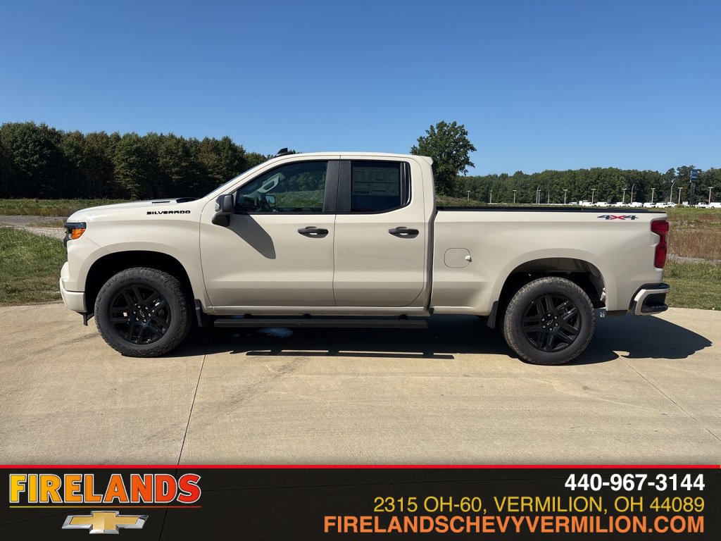 2026 Chevrolet Silverado 1500 Custom photo 2