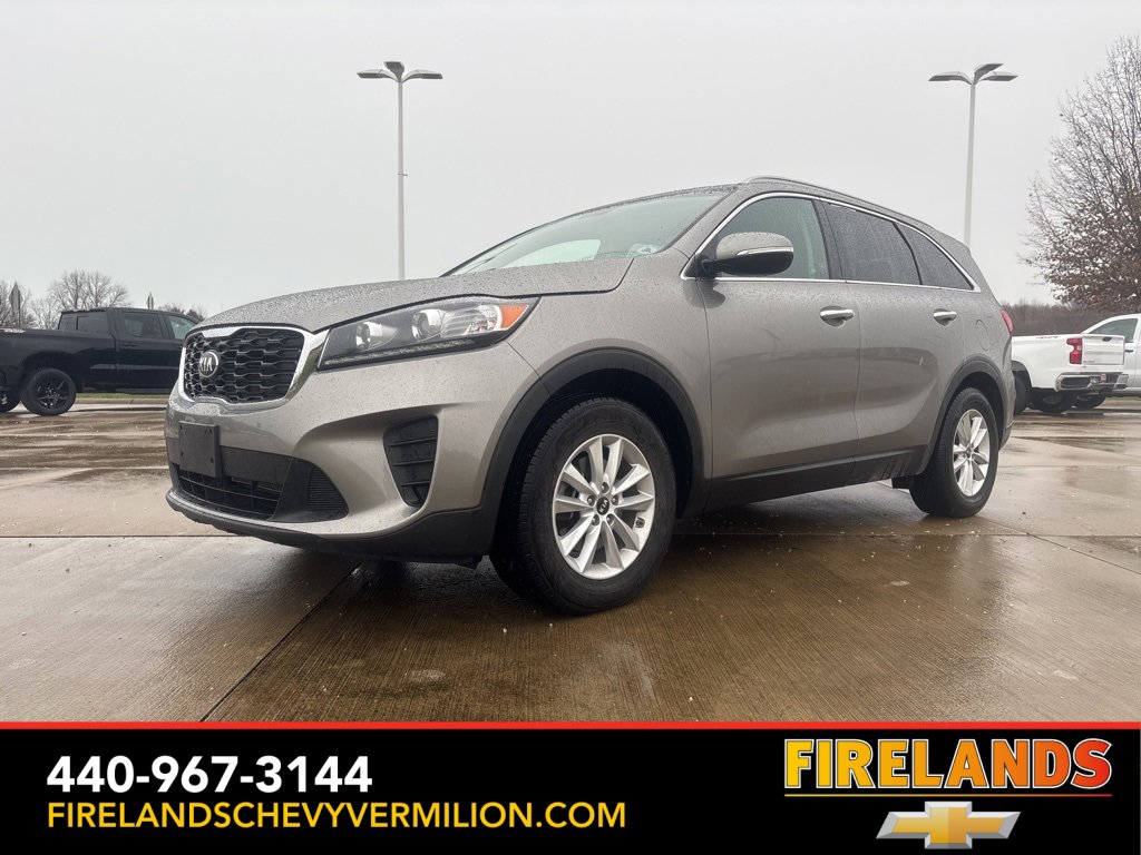 2019 Kia Sorento LX's photo