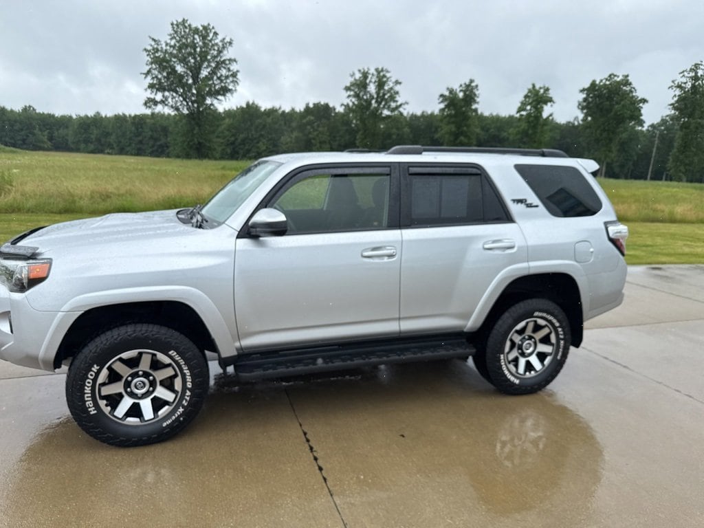Used 2020 Toyota 4Runner Off-Road with VIN JTEBU5JRXL5749043 for sale in Vermilion, OH
