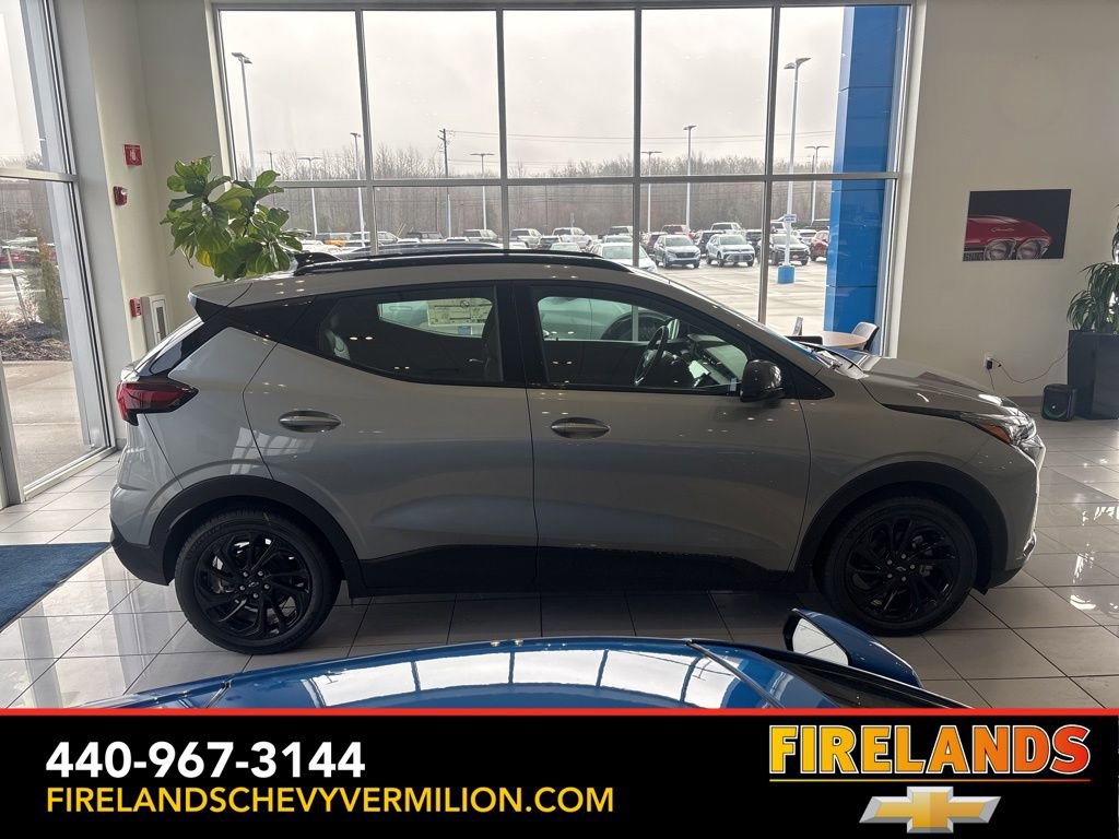 2027 Chevrolet Bolt RS - Photo 10