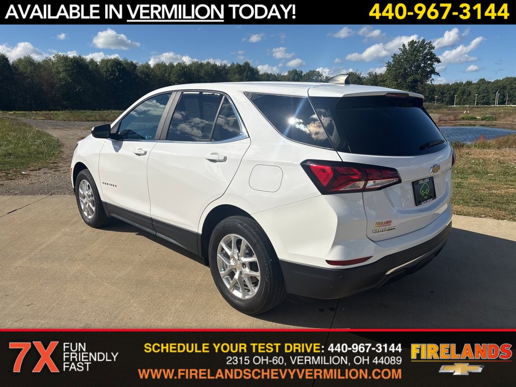 2022 Chevrolet Equinox LT photo 3