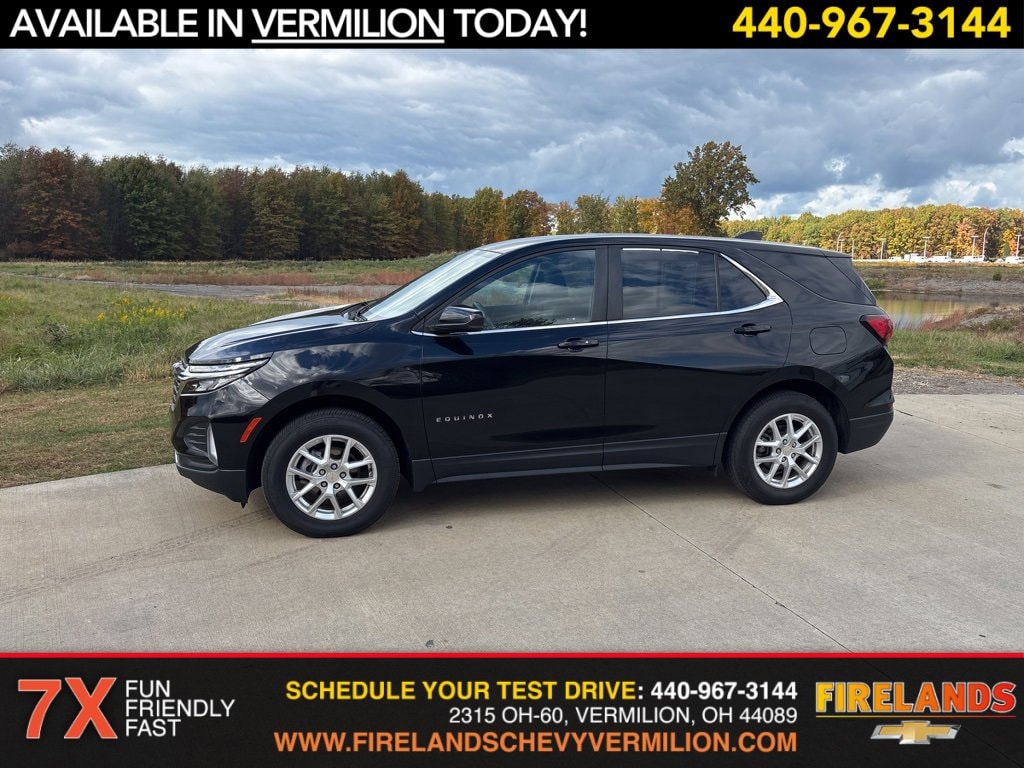 Used 2022 Chevrolet Equinox LT with VIN 3GNAXUEV9NL271782 for sale in Vermilion, OH