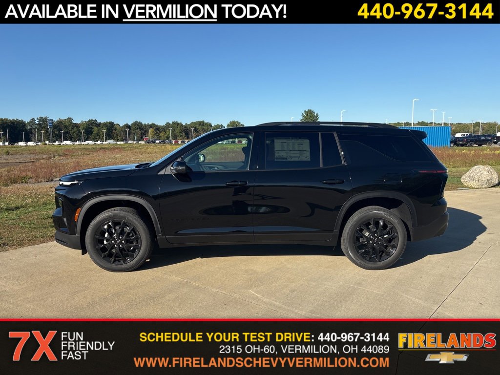 2026 Chevrolet Traverse photo 2