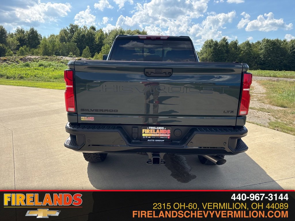 2026 Chevrolet Silverado 3500HD LTZ photo 4