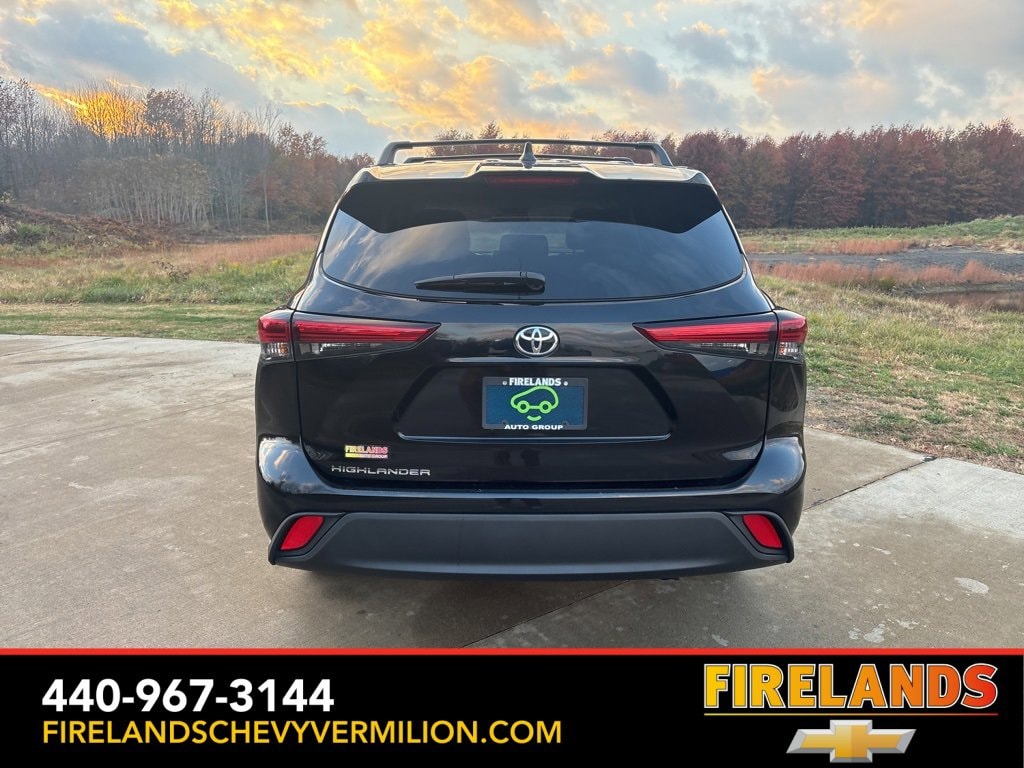Used 2023 Toyota Highlander L SUV