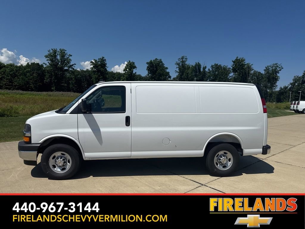 2025 Chevrolet Express Cargo Work Van - Photo 6