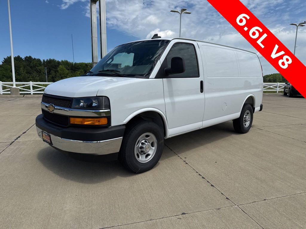 2025 Chevrolet Express Cargo Work Van's photo