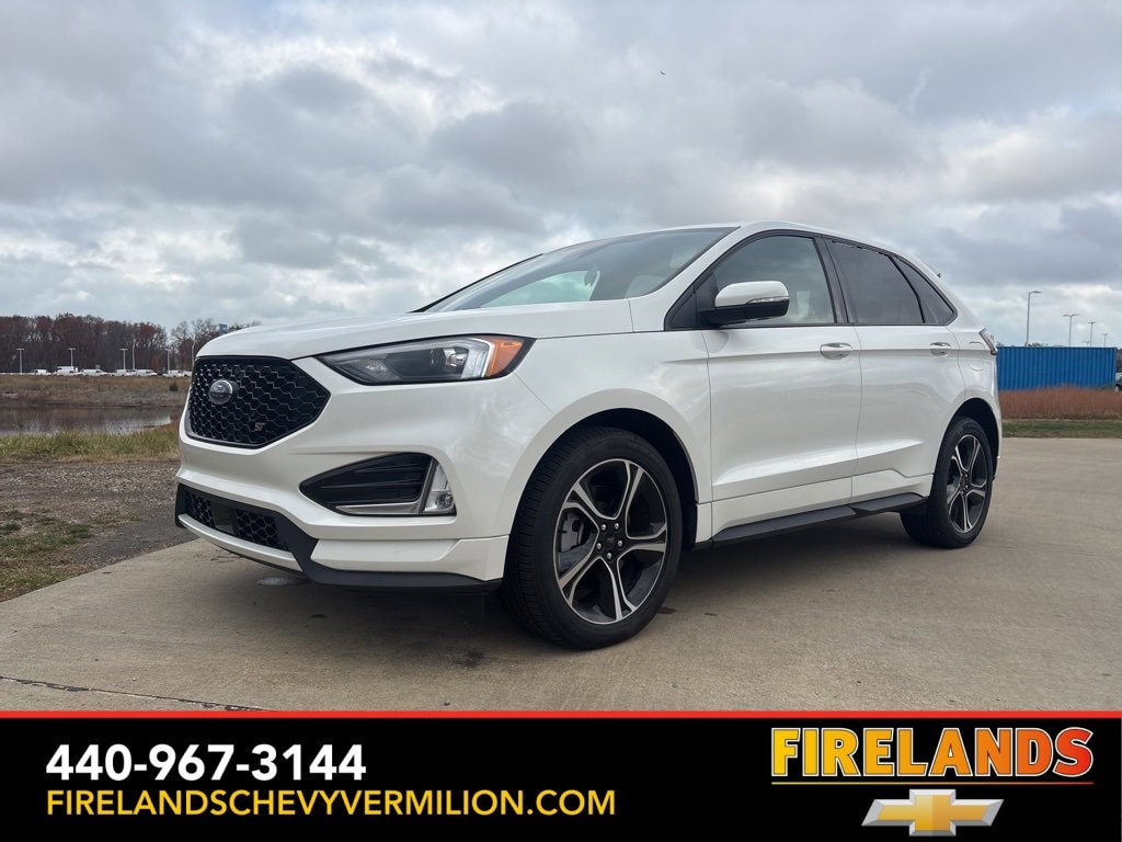 2022 Ford Edge ST's photo