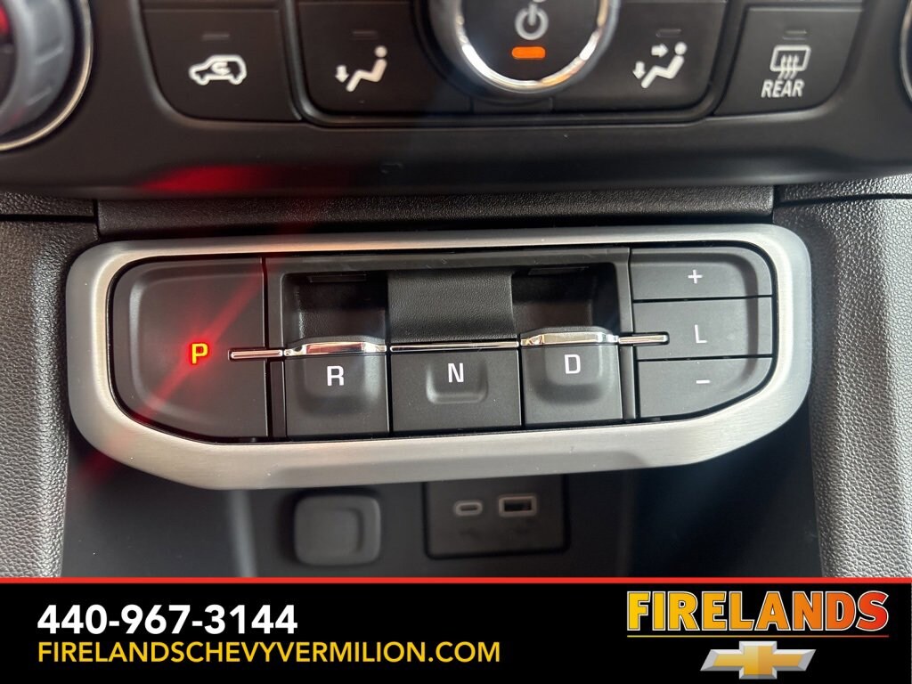 Used 2023 GMC Acadia SLE SUV