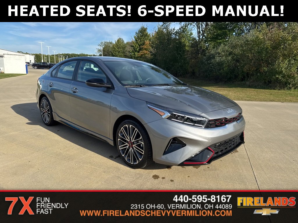 2022 Kia Forte GT photo 3