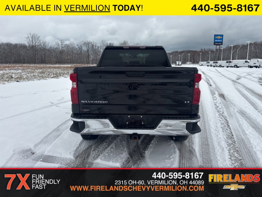 2023 Chevrolet Silverado 1500 LT photo 3