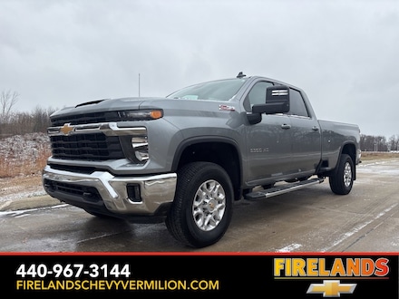 2025 Chevrolet Silverado 3500 HD LT Truck