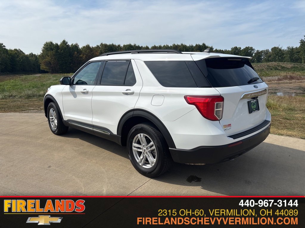 2023 Ford Explorer XLT photo 3