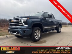 2025 Chevrolet Silverado 3500 HD High Country Truck