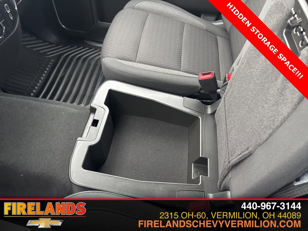 2026 Chevrolet Silverado 1500 LT photo 2