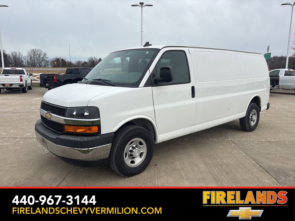2017 Chevrolet Express Cargo Work Van's photo