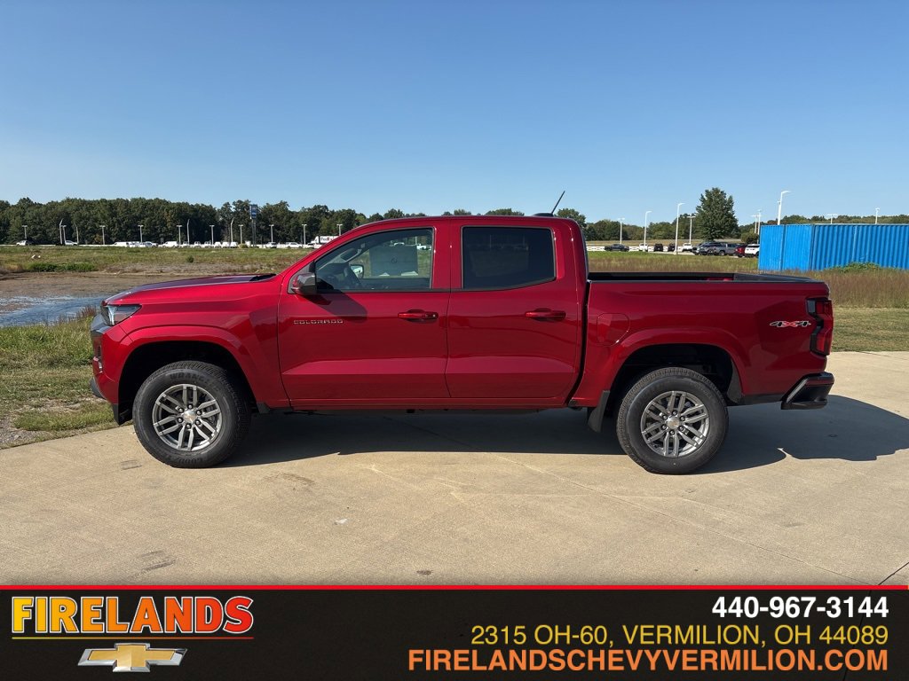 2026 Chevrolet Colorado LT photo 2