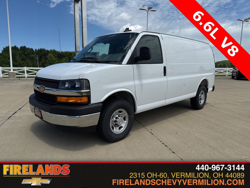 2025 Chevrolet Express Cargo Work Van's photo