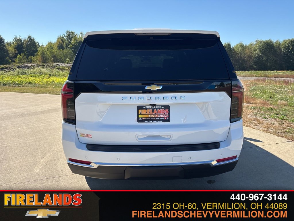 2026 Chevrolet Suburban LS photo 3