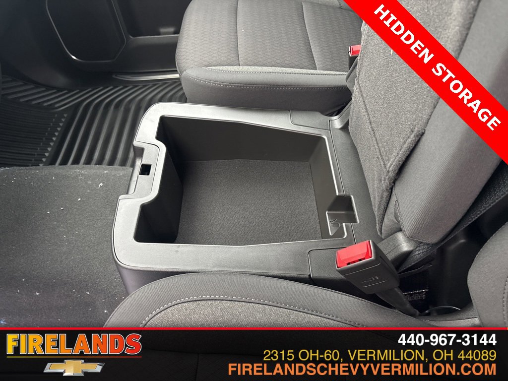 2026 Chevrolet Silverado 1500 LT photo 2