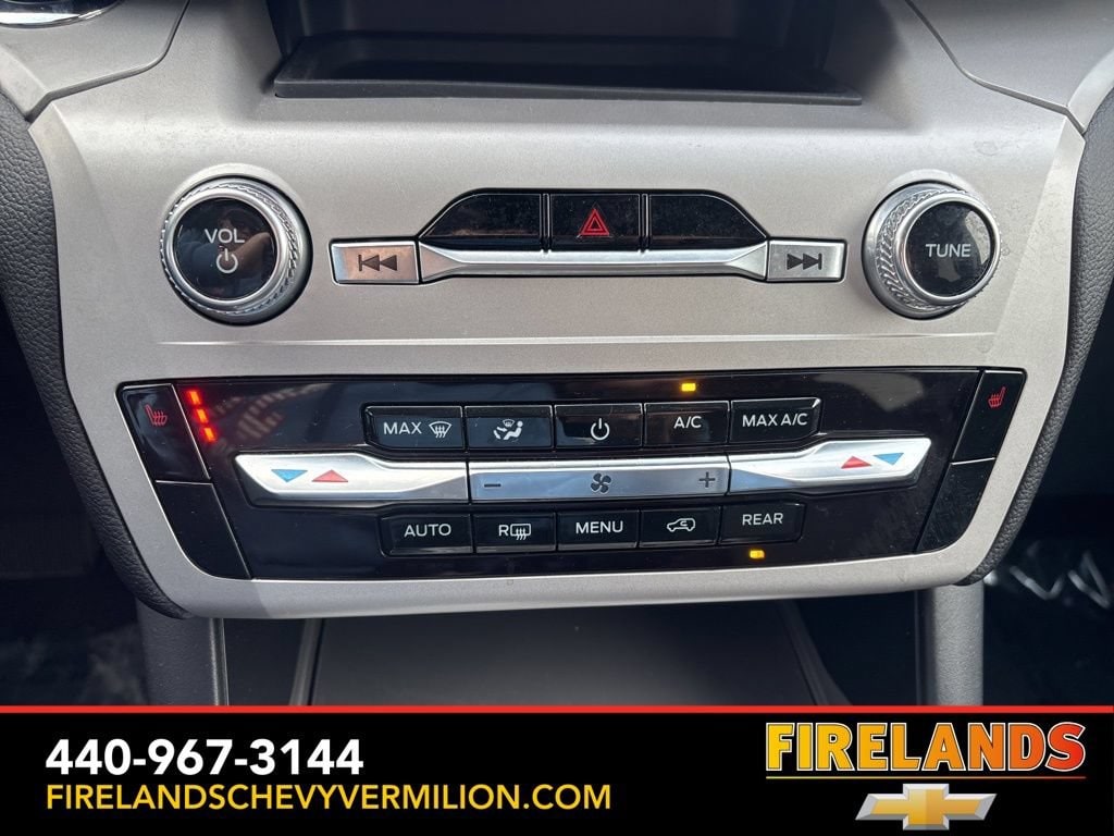 Used 2023 Ford Explorer XLT SUV